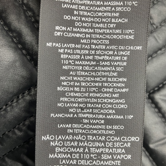 SAINT LAURENT BLACK DIAMOND QUILTED PUFFER SCARF - Picture 8 of 8